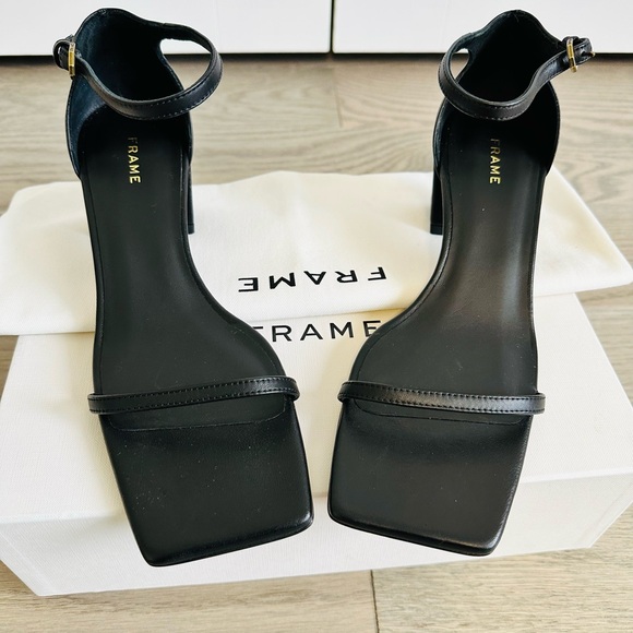 New with box frame black Le Summit square toe heels - Picture 2 of 8